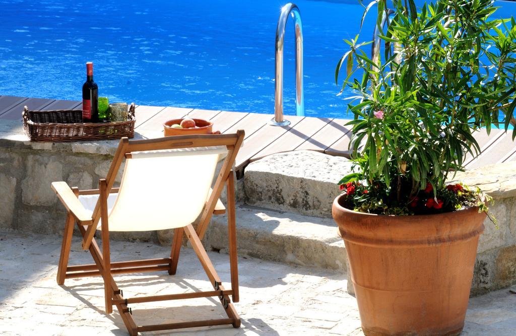 Holiday Homes Poli Svetega Antona Gračišće Bagian luar foto