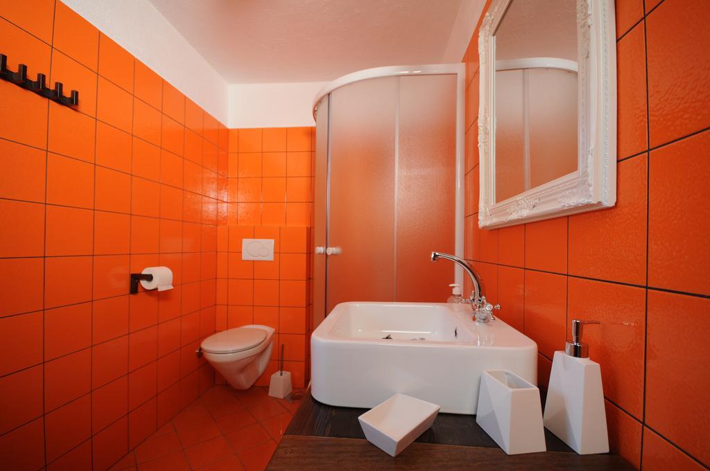 Holiday Homes Poli Svetega Antona Gračišće Ruang foto