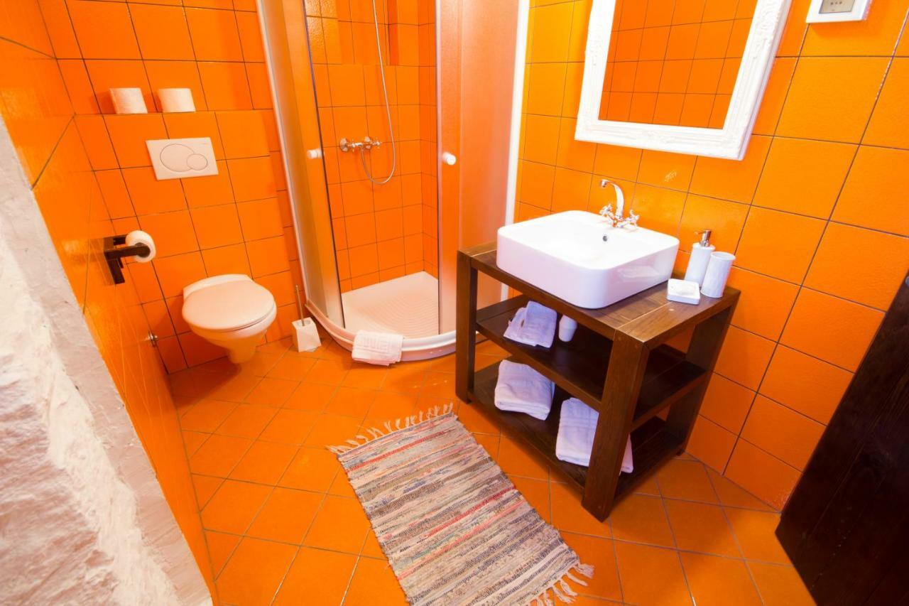 Holiday Homes Poli Svetega Antona Gračišće Bagian luar foto